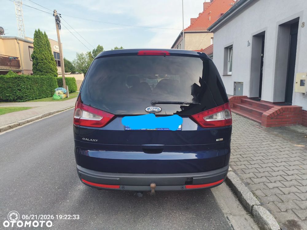 Ford Galaxy 2.0 TDCi Ghia - 4