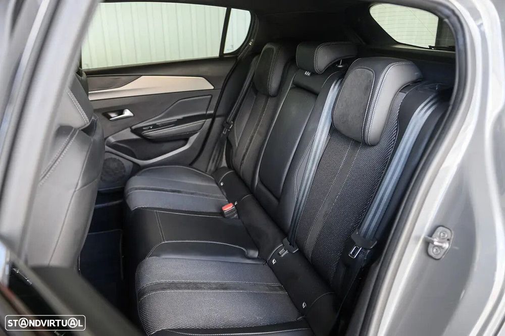 Peugeot 308 1.6 Hybrid GT e-EAT8 - 61