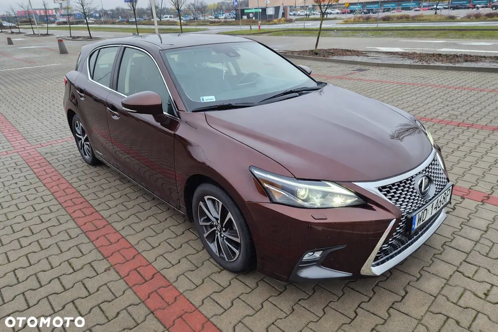 Lexus CT 200h Business Edition - 1