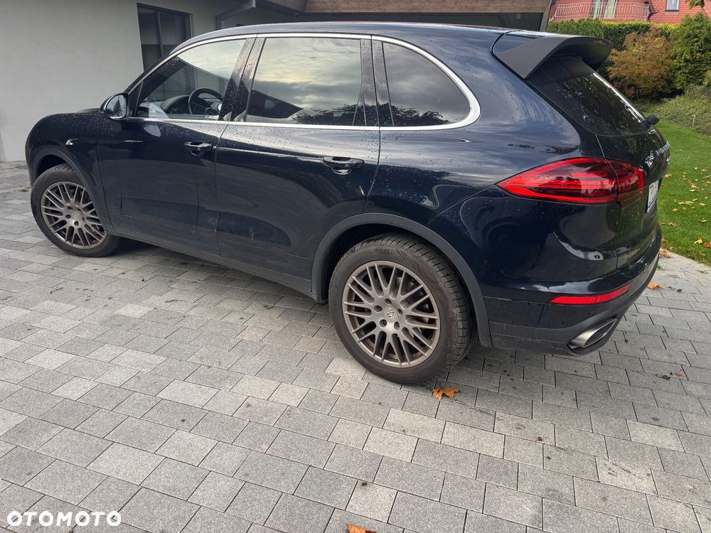 Porsche Cayenne - 6