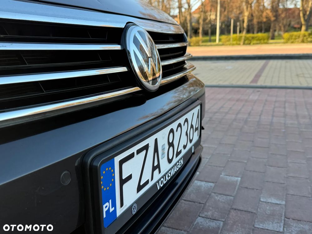 Volkswagen Passat 2.0 TDI (BlueMotion Technology) Highline - 3