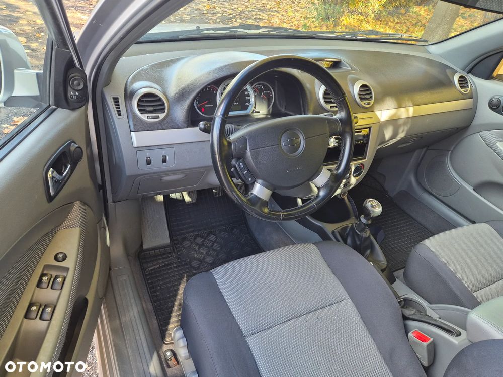 Chevrolet Nubira - 15