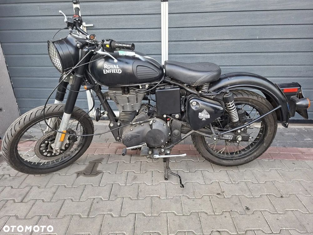 Royal Enfield Classic - 1