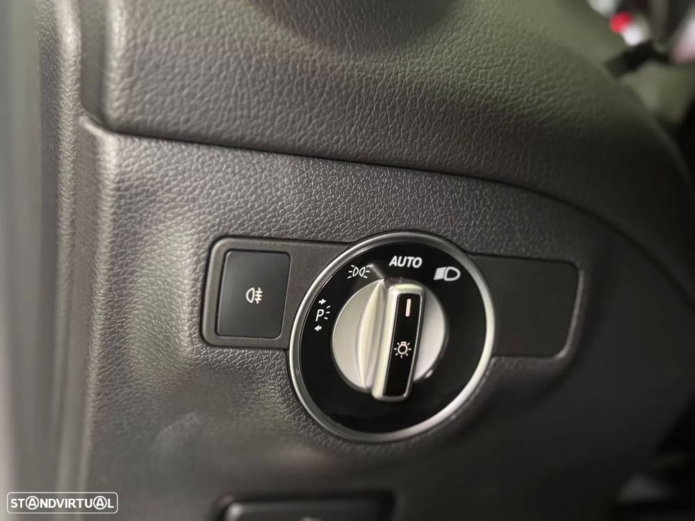 Mercedes-Benz CLA 180 d Urban Aut. - 39