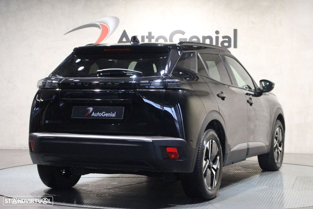 Peugeot e-2008 50 kWh GT - 3