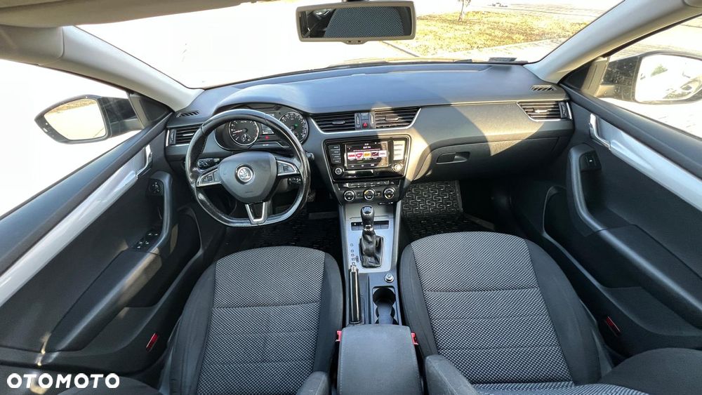 Skoda Octavia 1.6 TDI (Green tec) DSG Ambition - 19