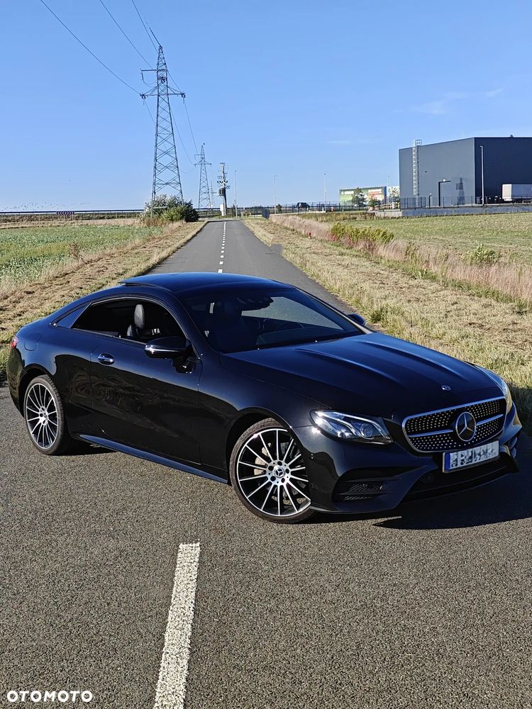 Mercedes-Benz Klasa E 200 4Matic Coupe 9G-TRONIC AMG Line - 21