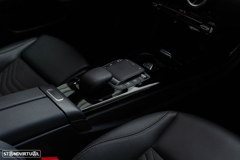 Mercedes-Benz A 250 e Style Plus - 24