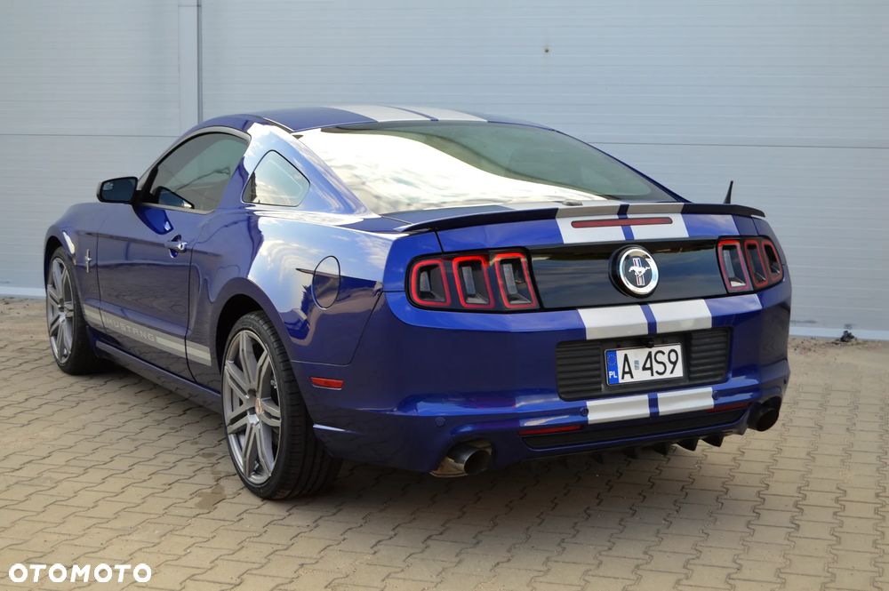 Ford Mustang - 6