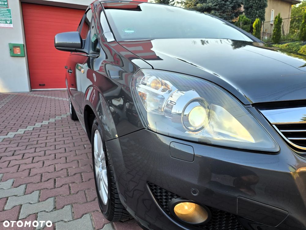 Opel Zafira 1.8 Innovation 110 Jahre - 17