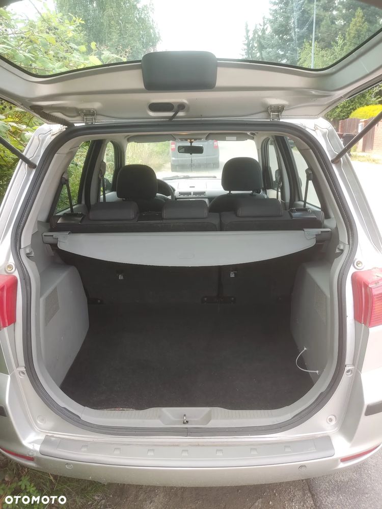 Mazda 2 - 5