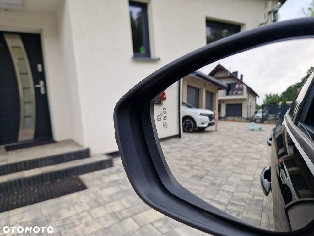 Opel Corsa 1.2 GS S&S - 32
