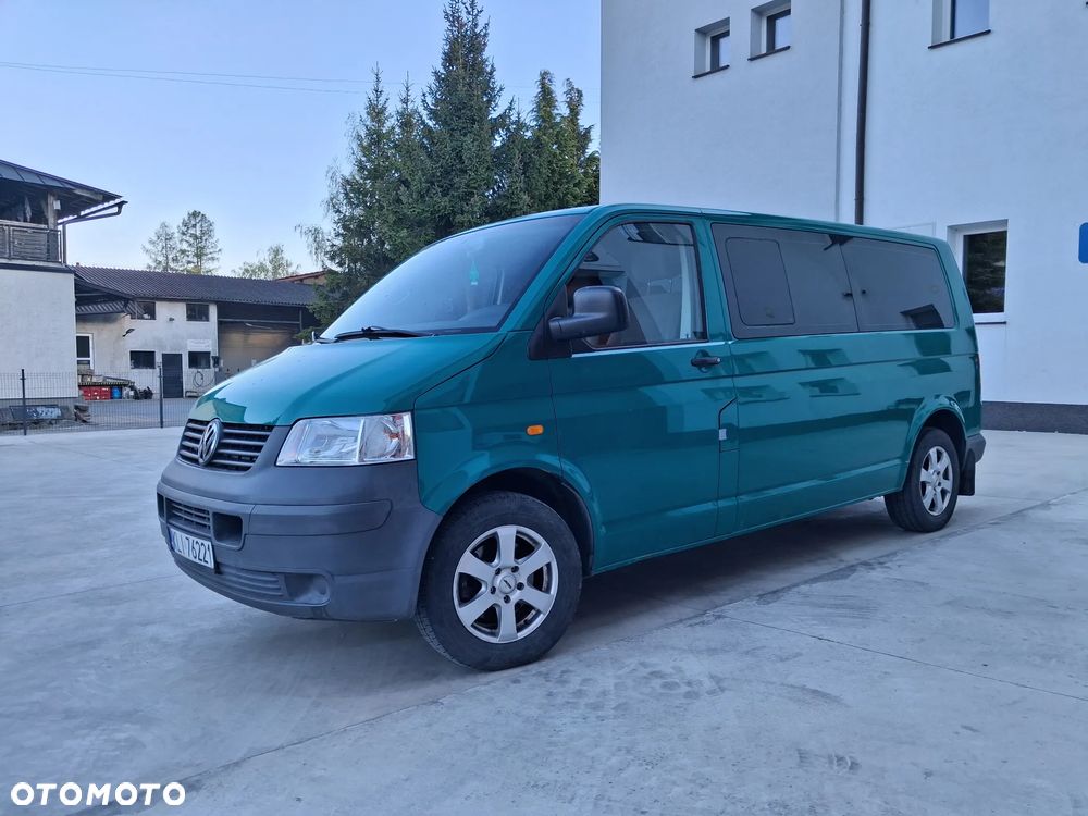 Volkswagen Transporter - 1