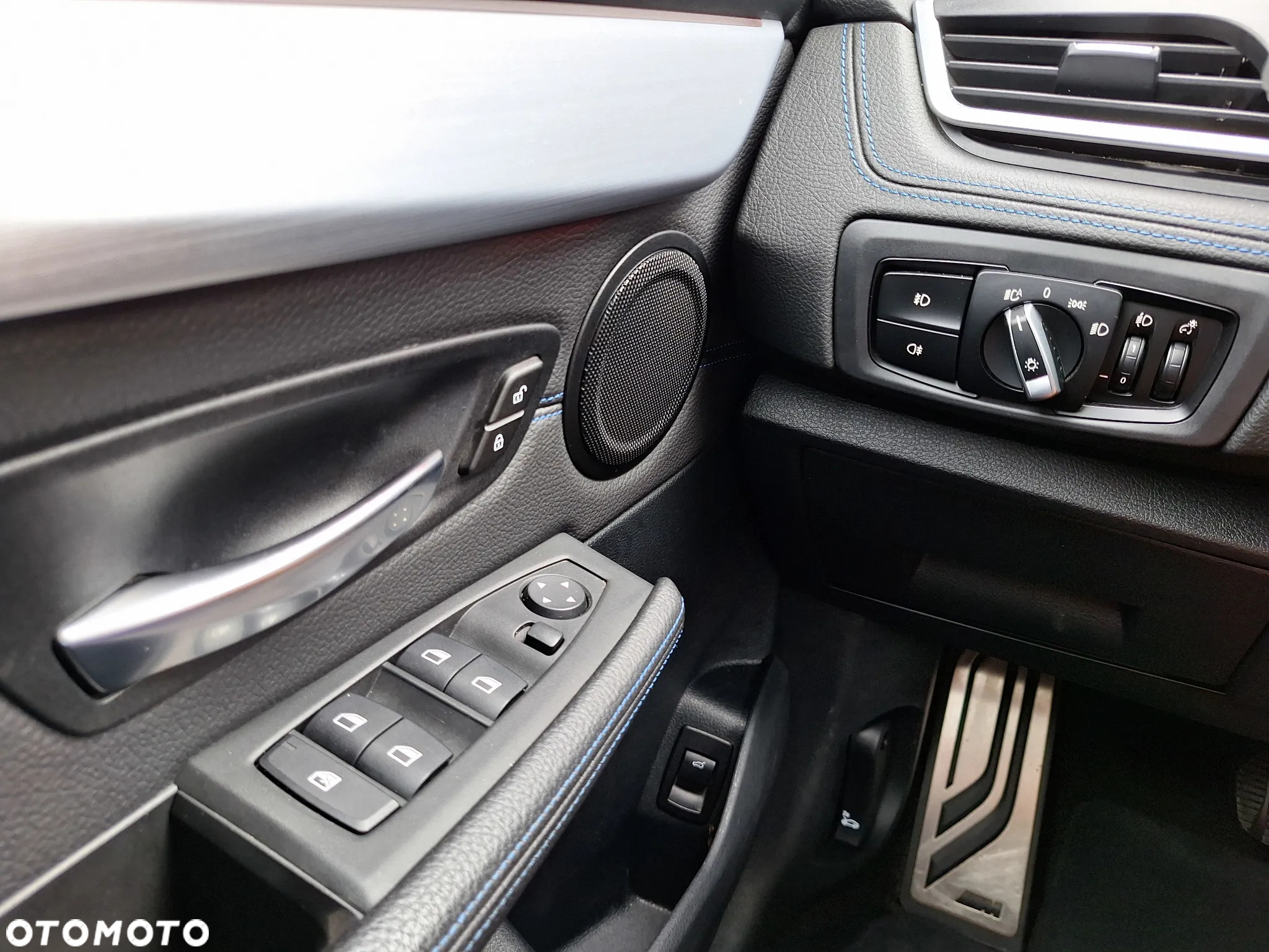 BMW Seria 2 220i GT M Sport - 35