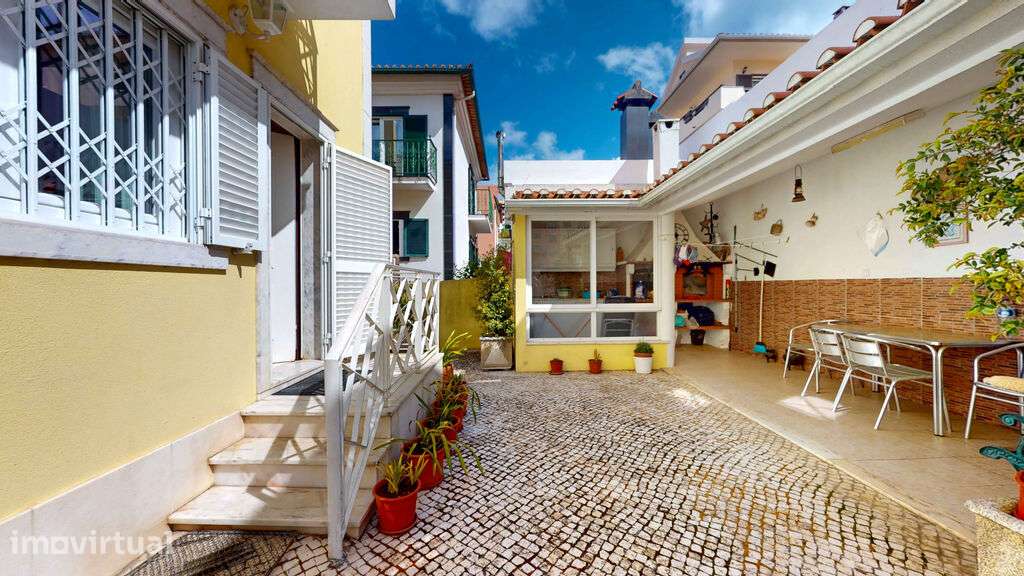 Moradia isolada T5 com jardim e garagem para 4 viaturas - Grande imagem: 2/55