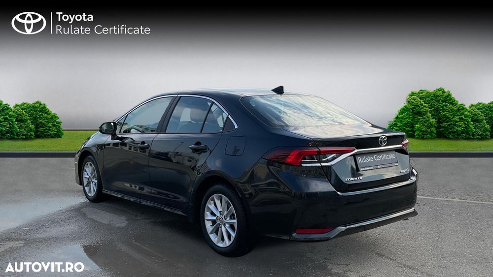 Toyota Corolla Sedan 1.8 HSD Business - 7