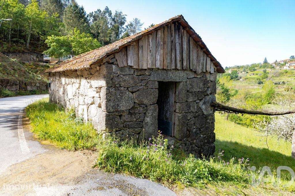 Terreno em Souselo - Grande imagem: 5/24