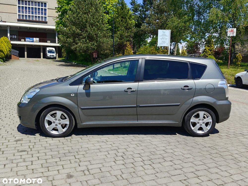 Toyota Corolla Verso 2.2 D-4D DPF Executive - 9