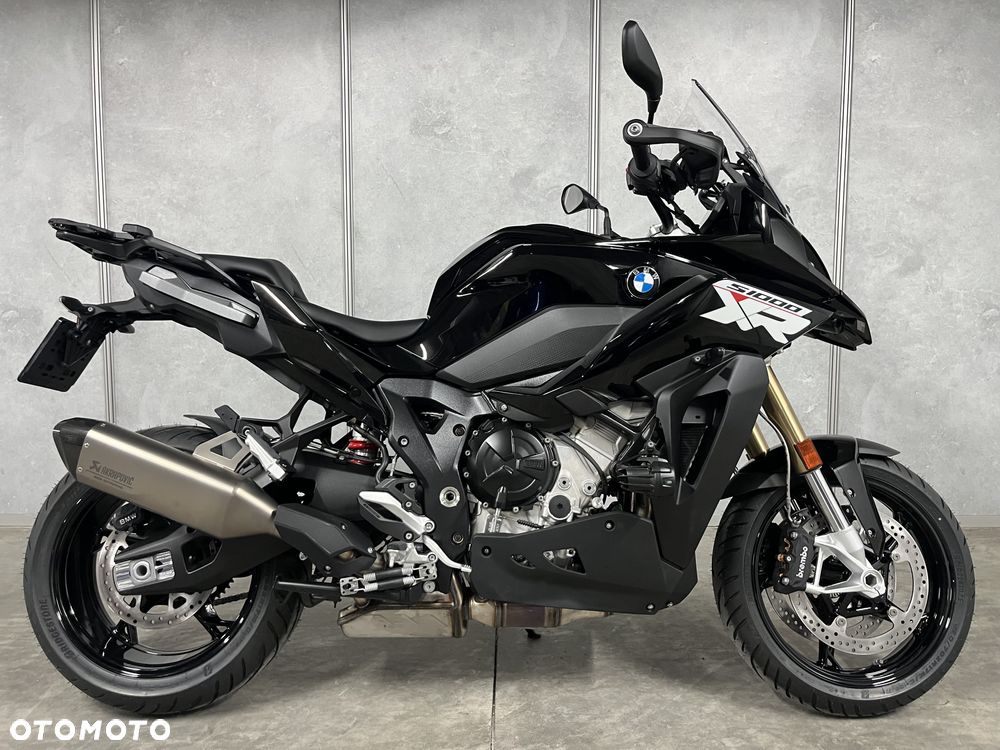 BMW XR - 1