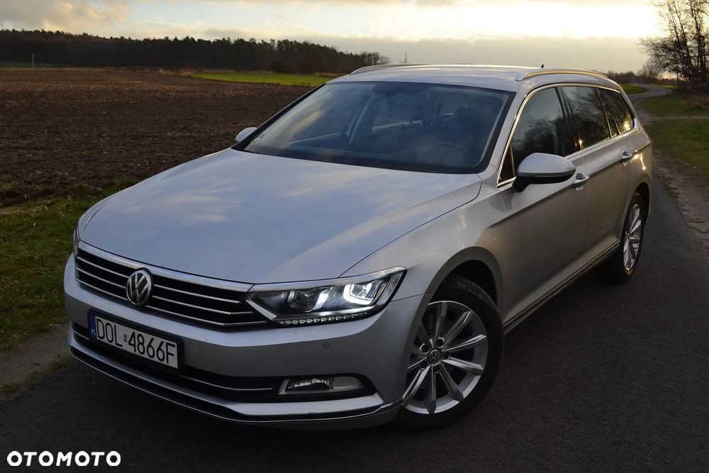 Volkswagen Passat 2.0 TDI (BlueMotion Technology) Highline - 1