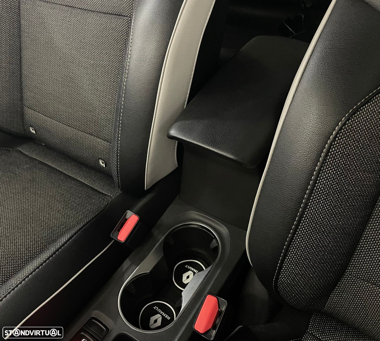 Renault Captur 1.5 dCi Exclusive - 47