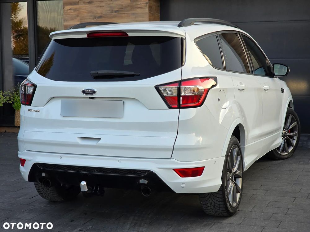 Ford Kuga 2.0 TDCi FWD ST-Line - 18