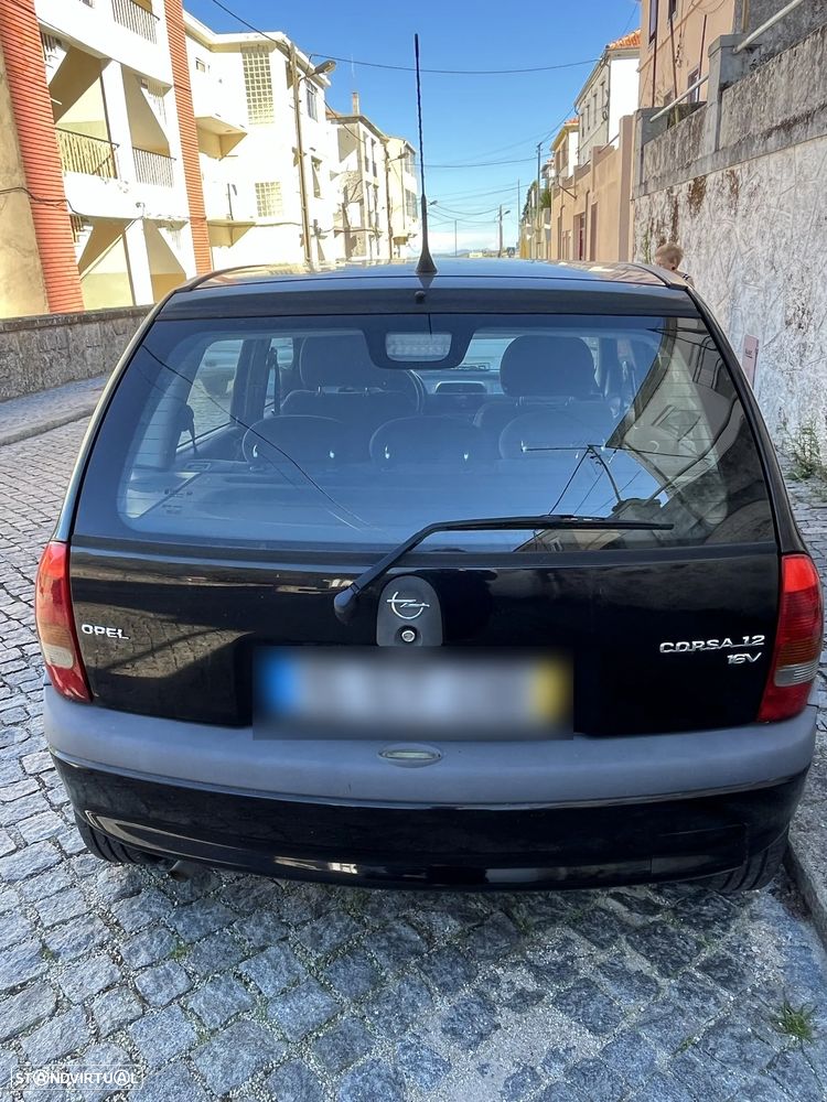Opel Corsa 1.2 16V - 5