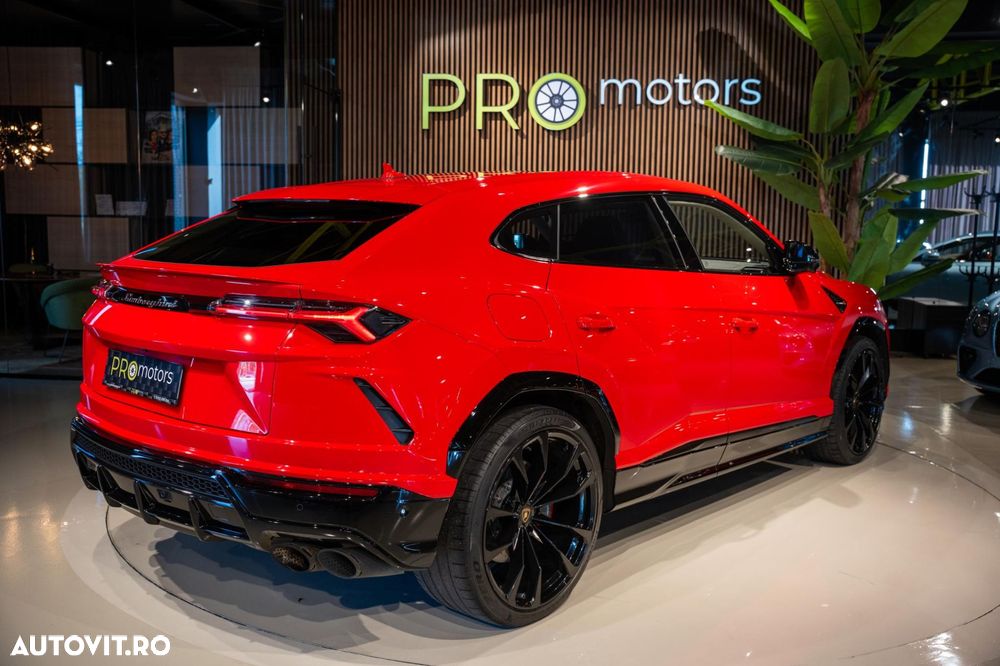 Lamborghini URUS - 16