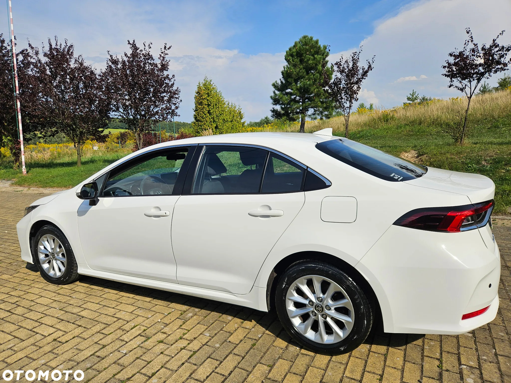 Toyota Corolla 1.6 Comfort - 11