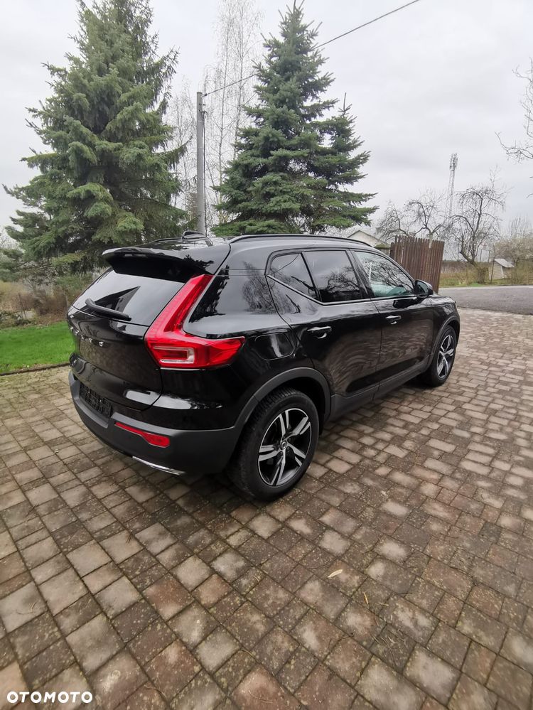 Volvo XC 40 D4 AWD Geartronic R-Design - 18
