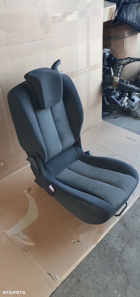 Fotel siedzenie lewy tył tylne lewe Renault Scenic II 2 - 3