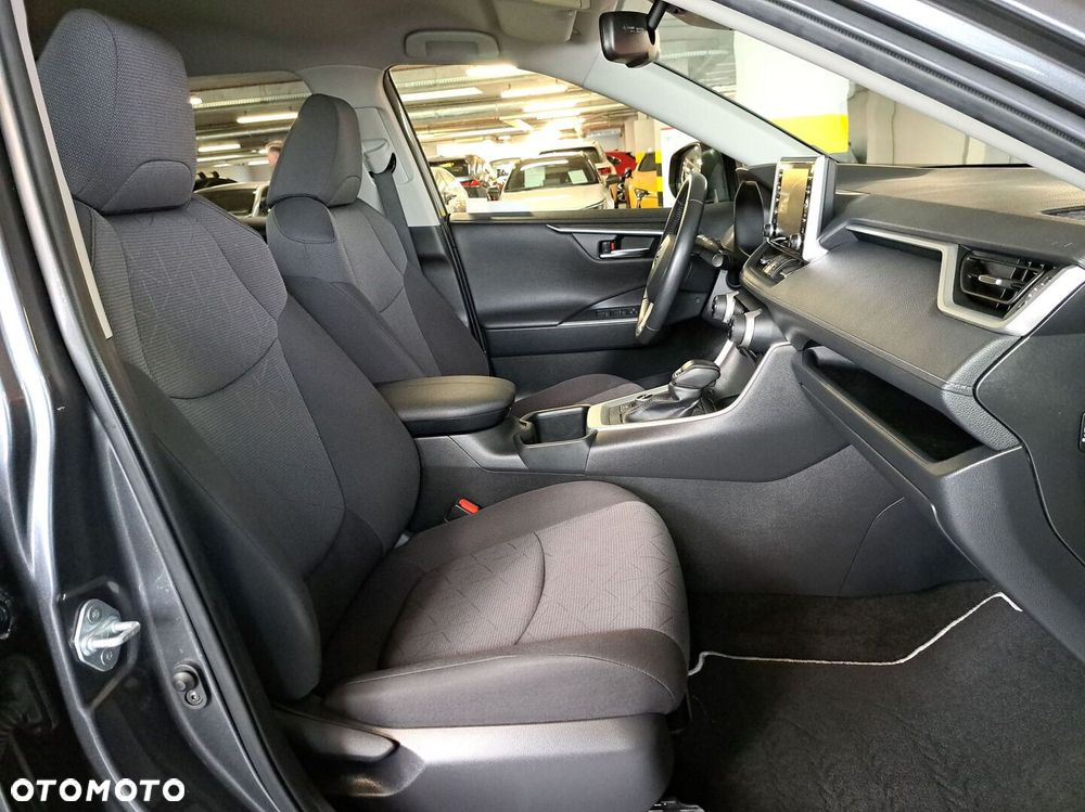 Toyota RAV4 - 13