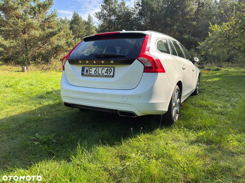 Volvo V60 D4 Drive-E Momentum - 6