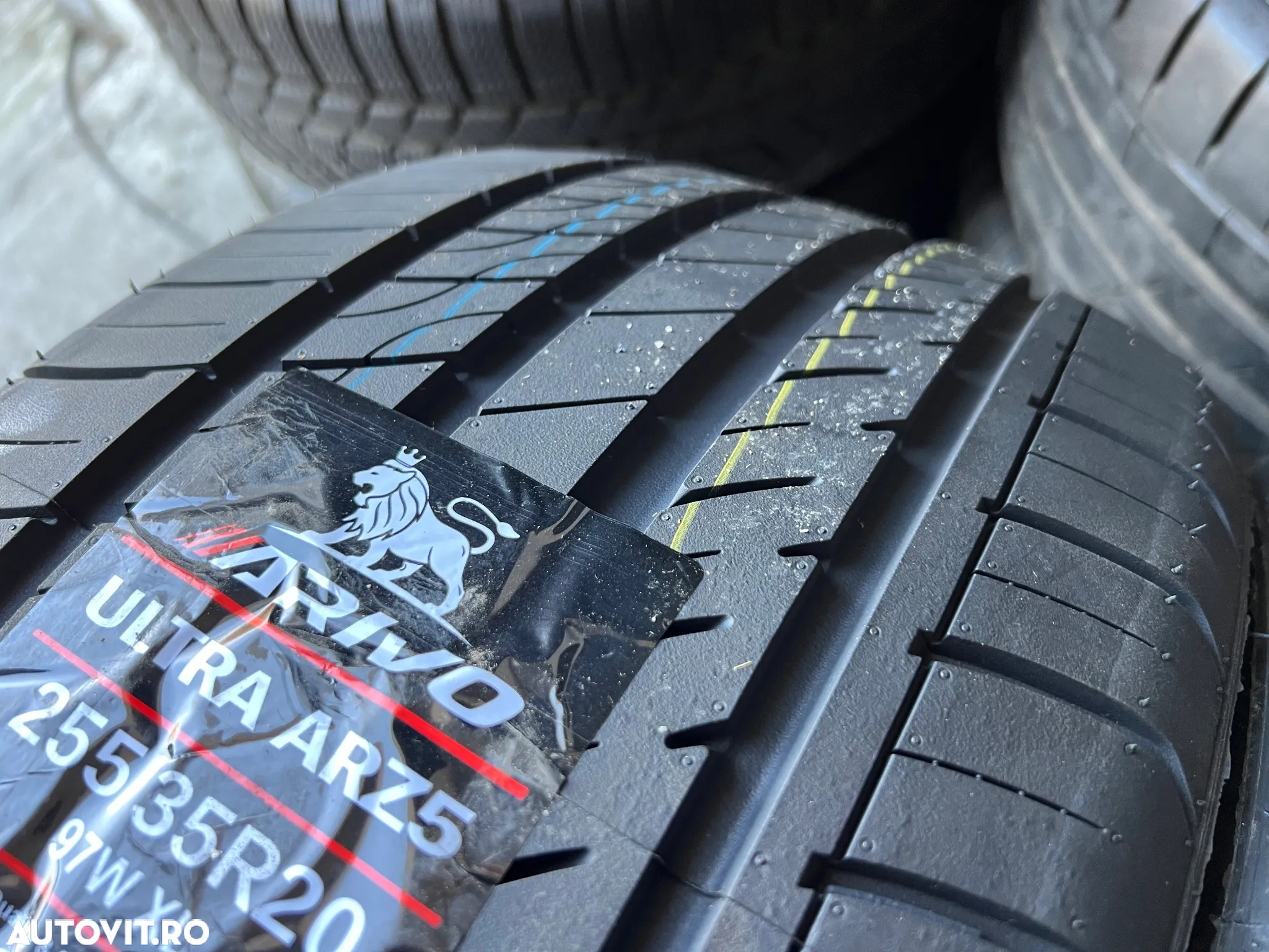 4 anvelope vara 255-35-20 AUDI A5 A6 A7 A8 Opel anvelope vara cu protectie janta - 4