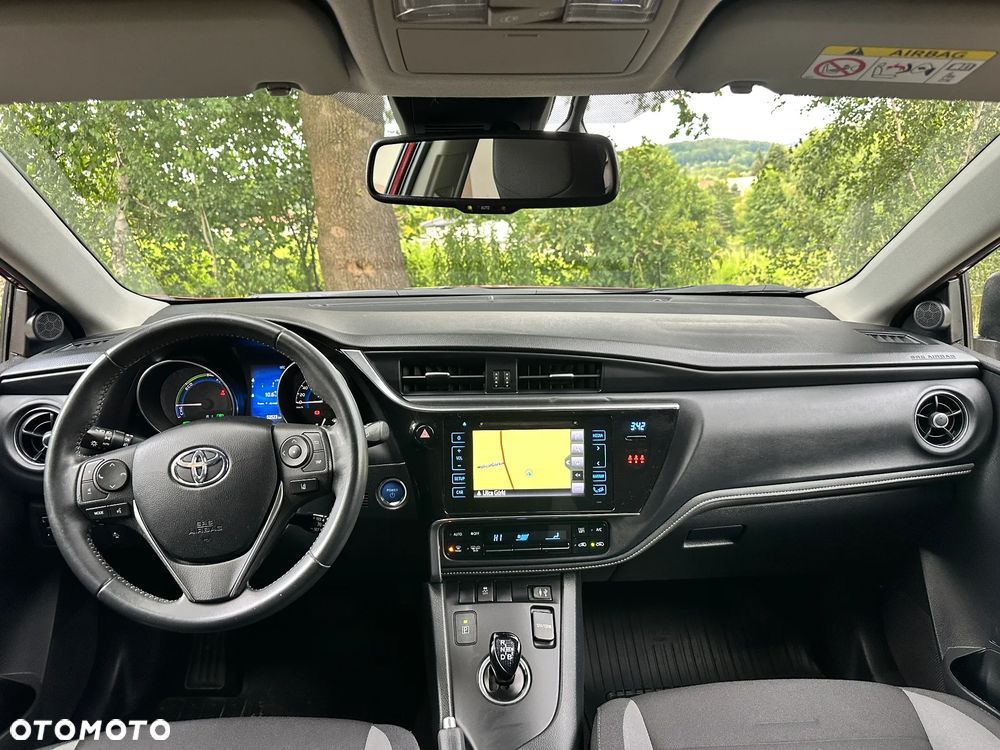 Toyota Auris 1.8 VVT-i Automatik Design Edition - 11