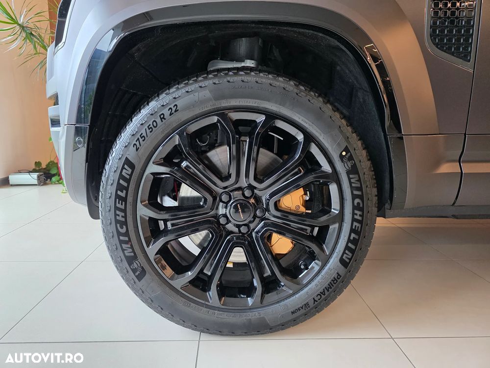 Land Rover Defender - 9