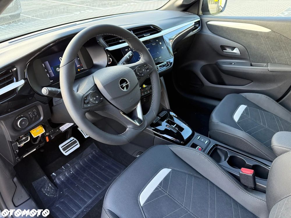 Opel Corsa 1.2 T mHEV GS eDCT - 9