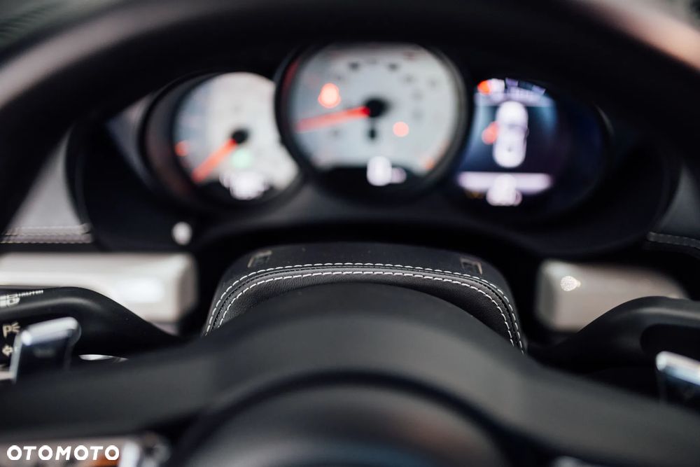 Porsche 718 Cayman GPF Style Edition PDK - 38