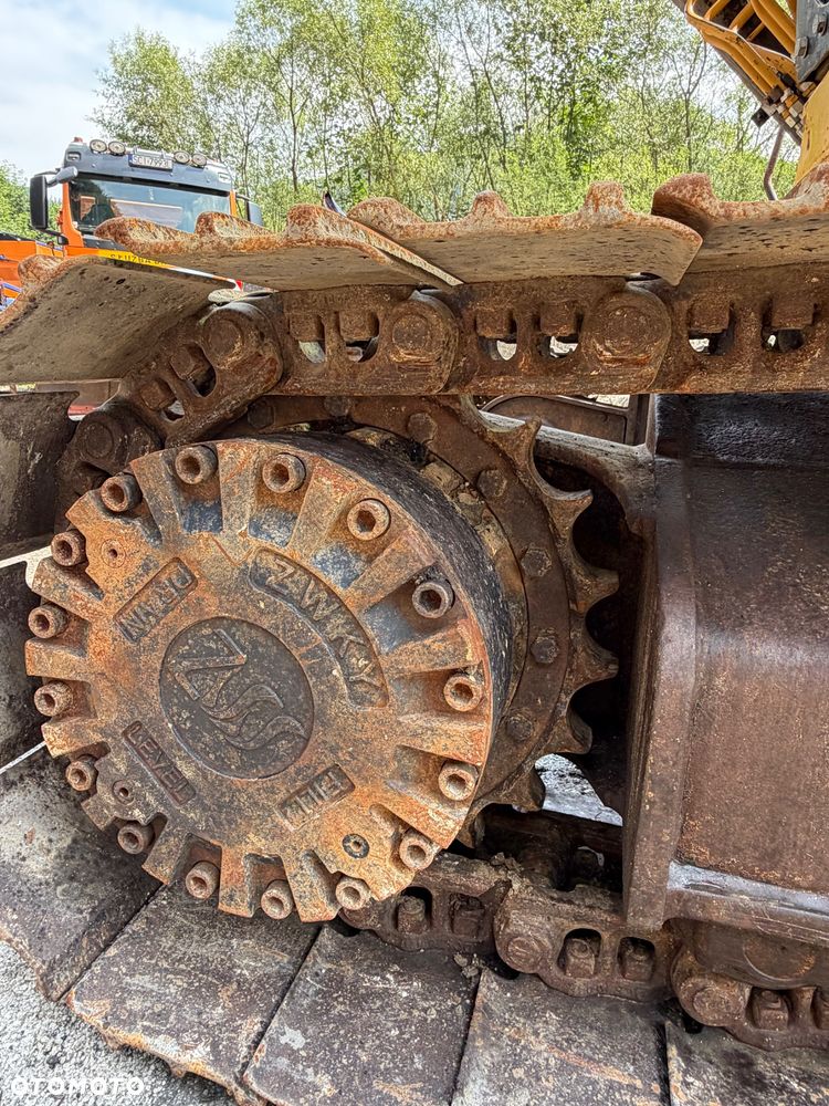 Caterpillar 318B - 16