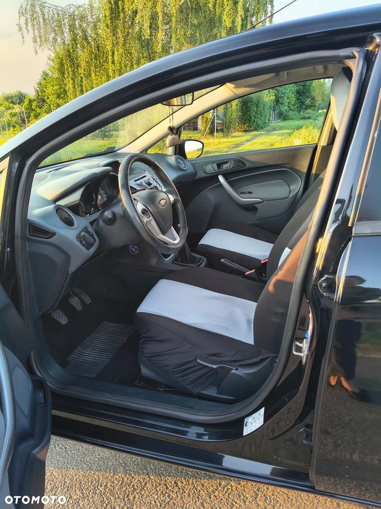 Ford Fiesta - 7
