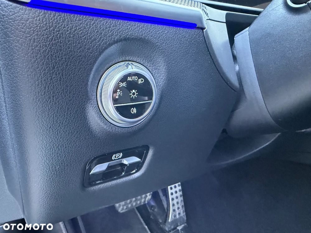 Mercedes-Benz Klasa C 220 d 9G-TRONIC AMG Line - 37