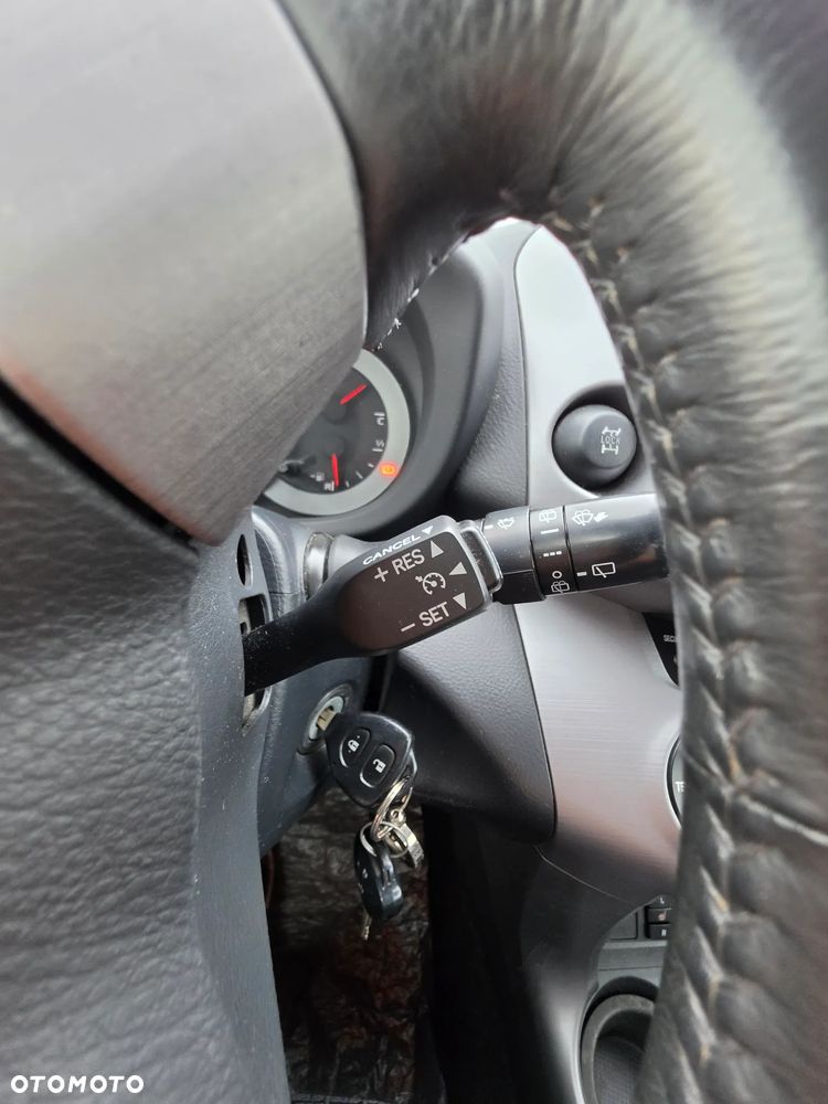Toyota RAV4 2.0 4x4 Travel - 19