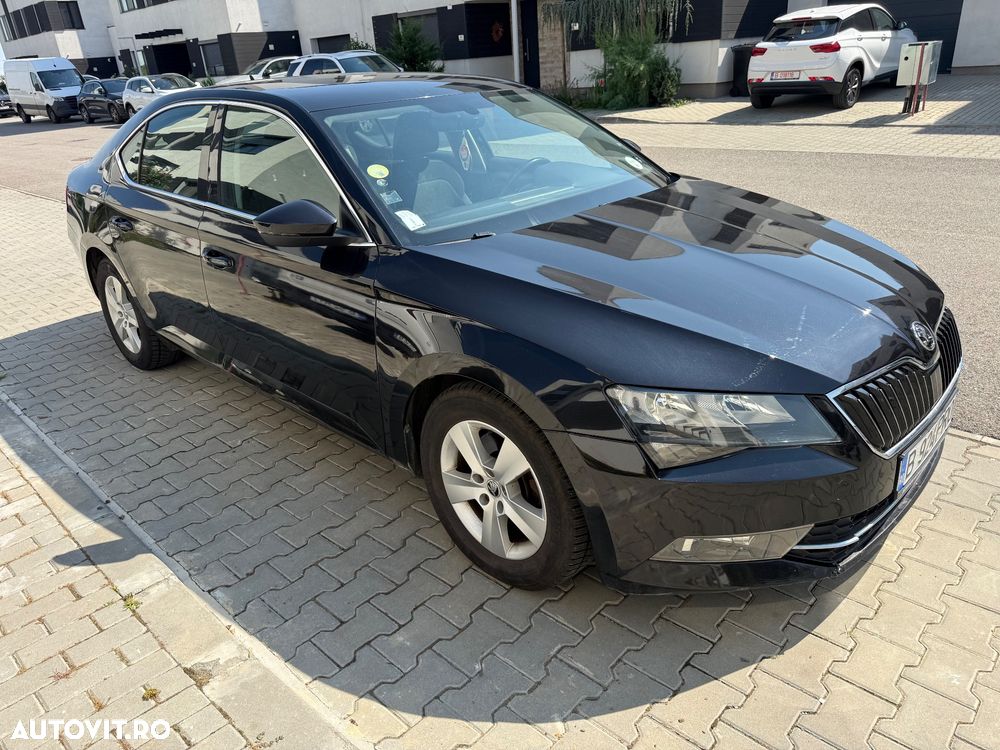 Skoda Superb 1.6 TDI DSG Style - 1