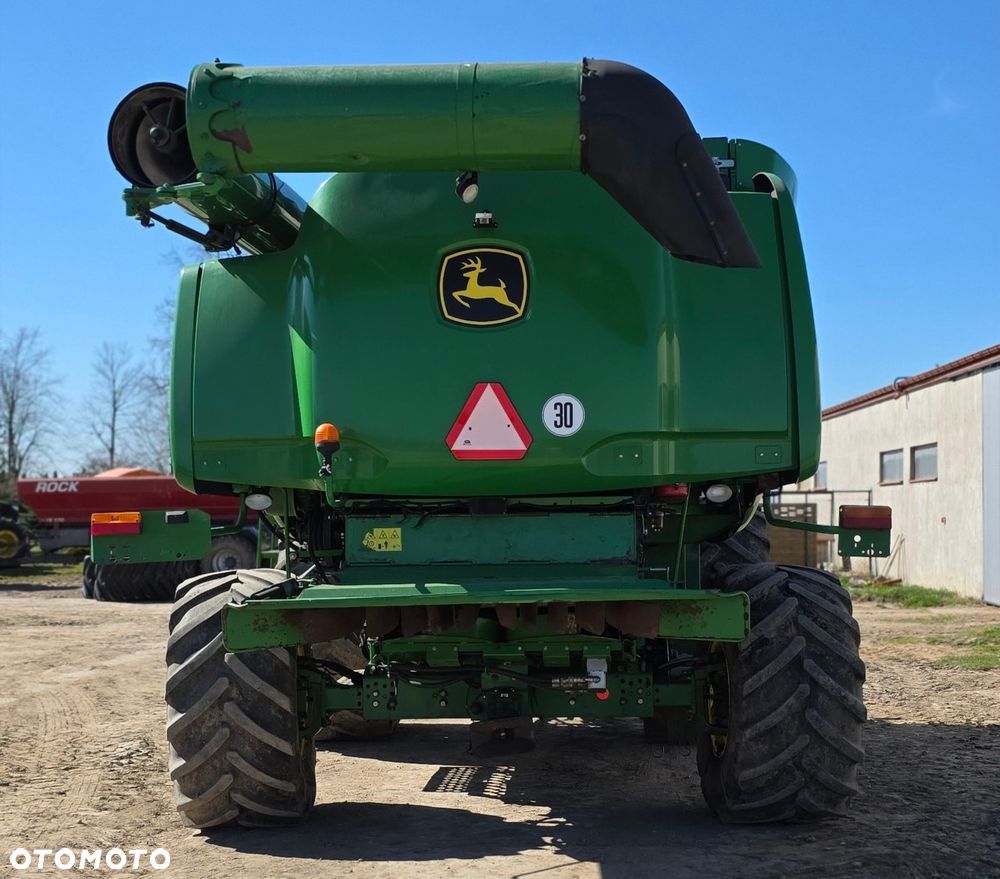 John Deere S690 - 3