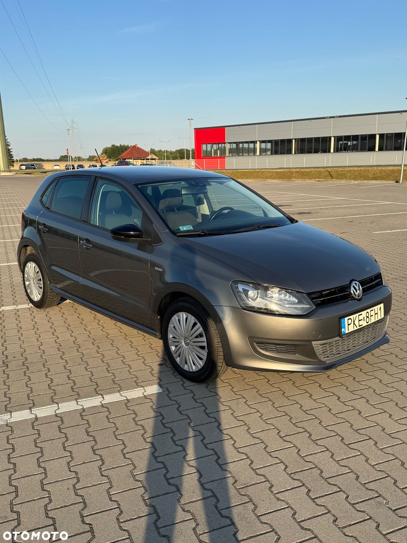 Volkswagen Polo 1.2 TSI MATCH - 1