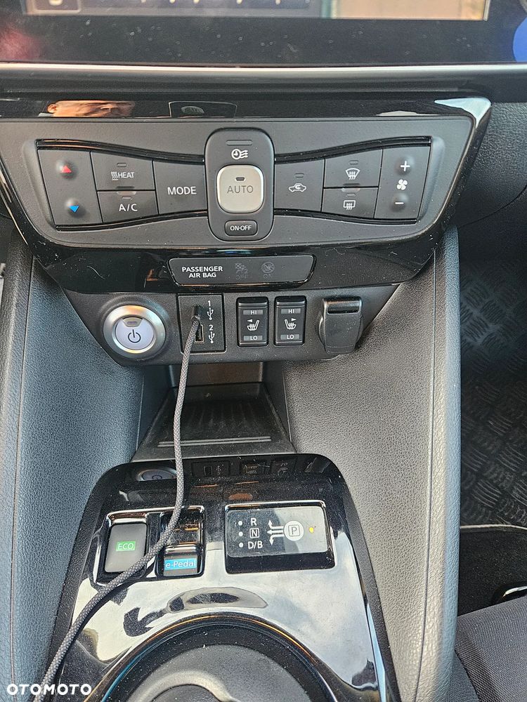 Nissan Leaf - 6