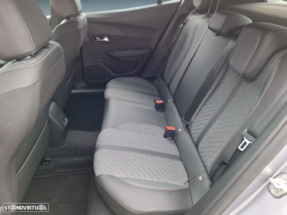 Peugeot 2008 1.2 Hybrid Allure e-DCS6 - 14