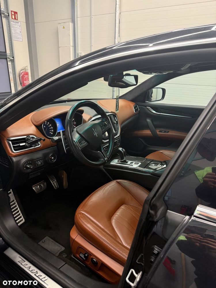 Maserati Ghibli S Q4 - 16