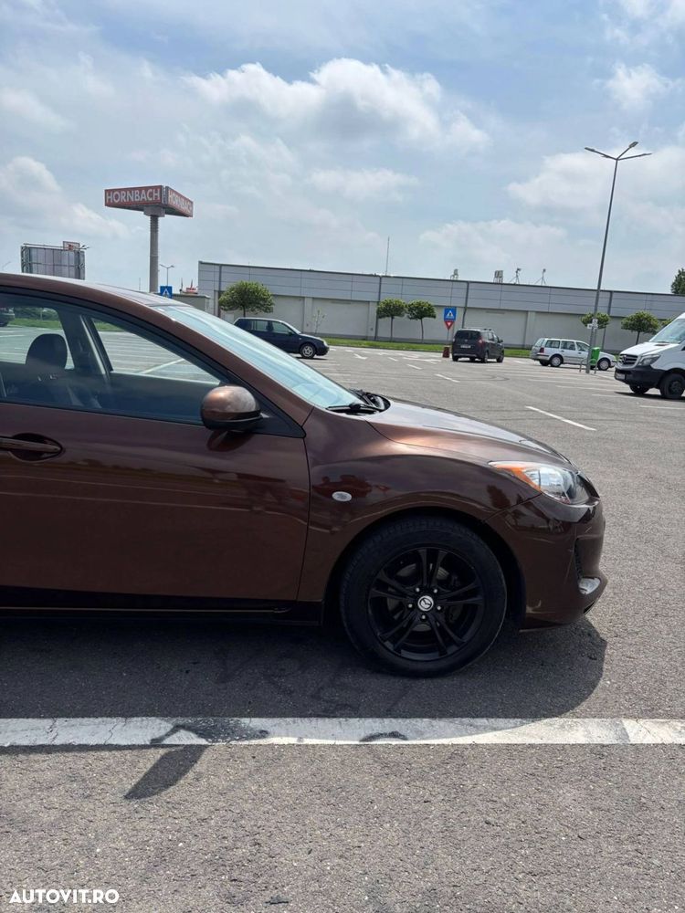 Mazda 3 - 10