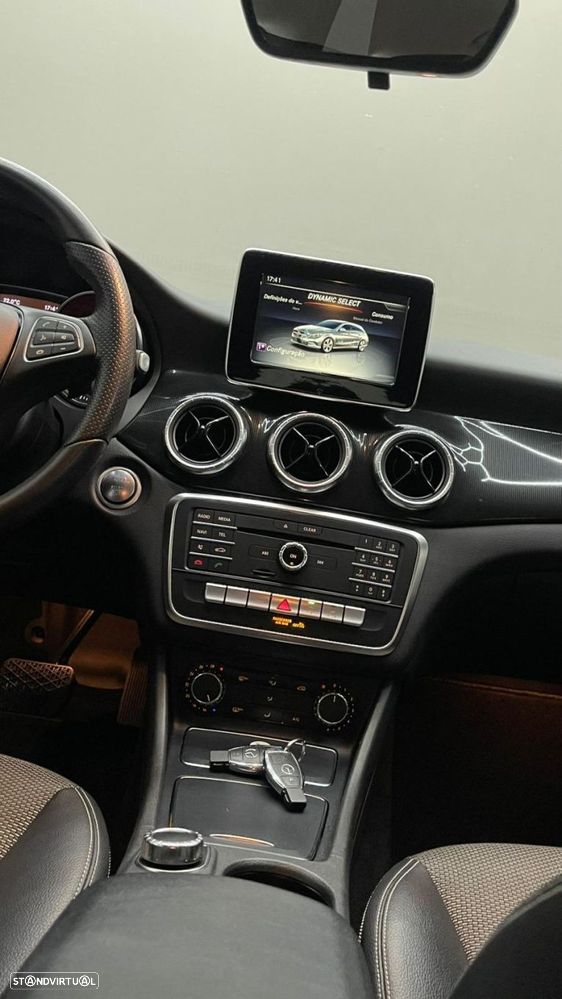 Mercedes-Benz CLA 200 Shooting Brake d 7G-DCT UrbanStyle Edition - 29